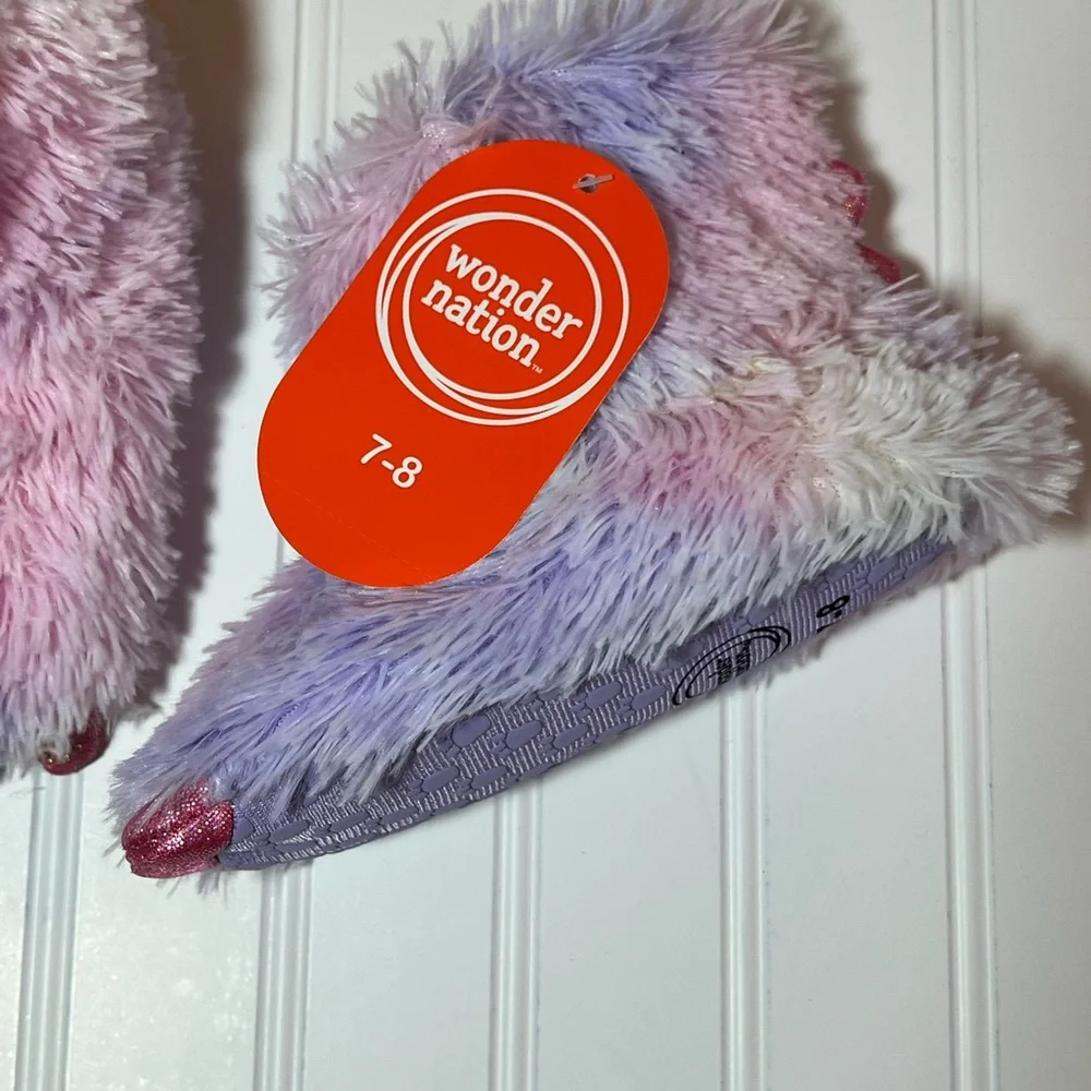 Wonder Nation 7-8 Fuzzy Purple and Pink Monster Slippers